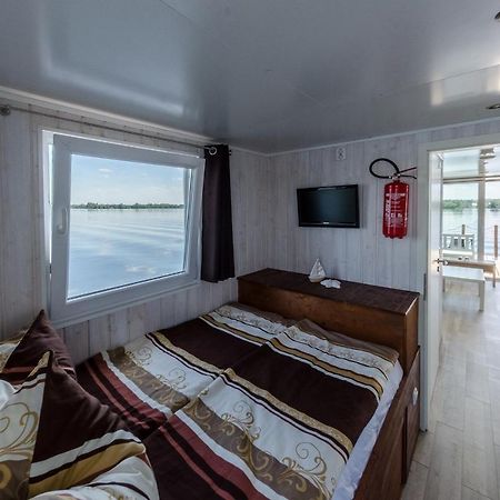 Feststehendes Hausboot Hotel Kolonie Zern Exterior foto