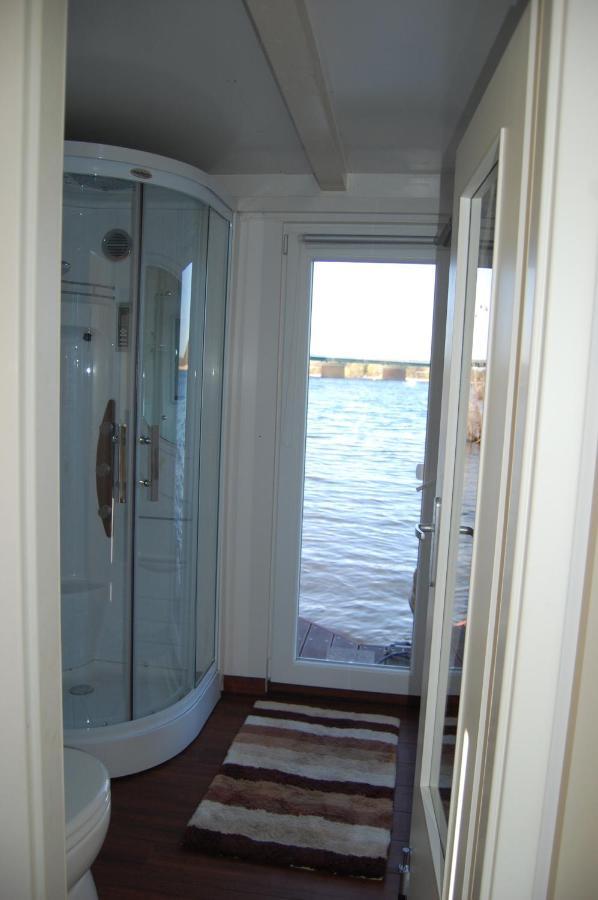 Feststehendes Hausboot Hotel Kolonie Zern Exterior foto